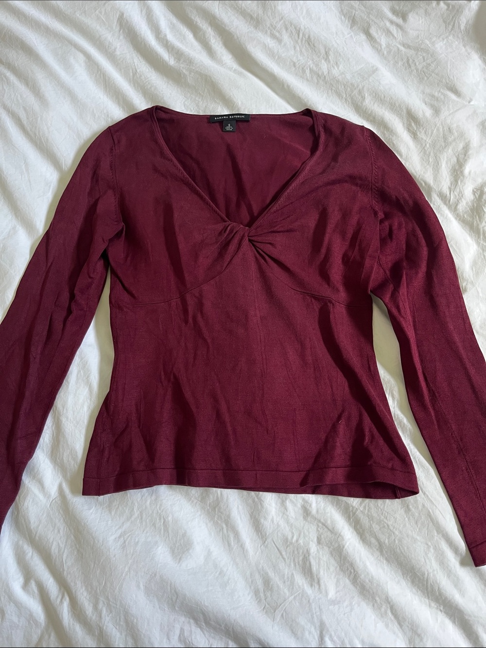 Banana Republic maroons silk blend V-neck  2003 Y2K holiday long sleeve top